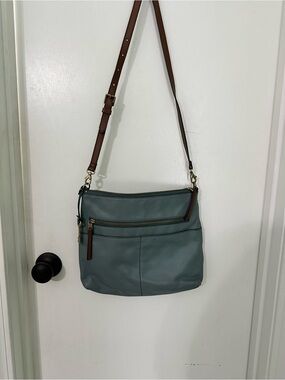Fossil Crossbody Bag in light blue with Brown Strap
